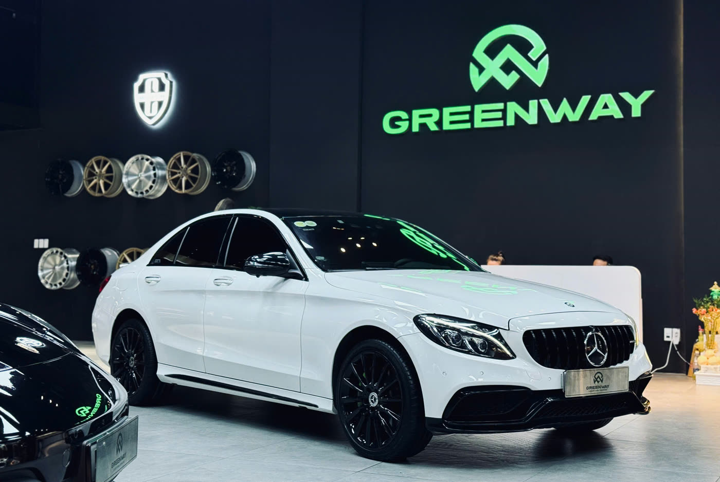 Showroom Greenway Automotives, đại lý đối tác của Auto Protec tại TP.HCM